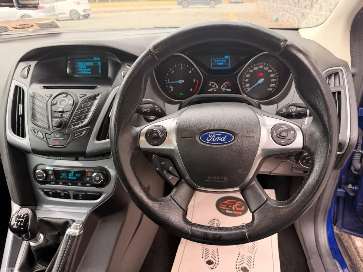 Ford Focus Saloon, Diesel, 2014, Blue