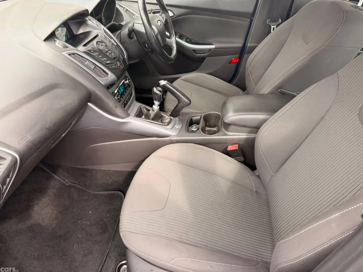 Ford Focus Saloon, Diesel, 2014, Blue