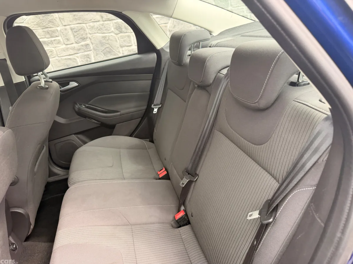 Ford Focus Saloon, Diesel, 2014, Blue