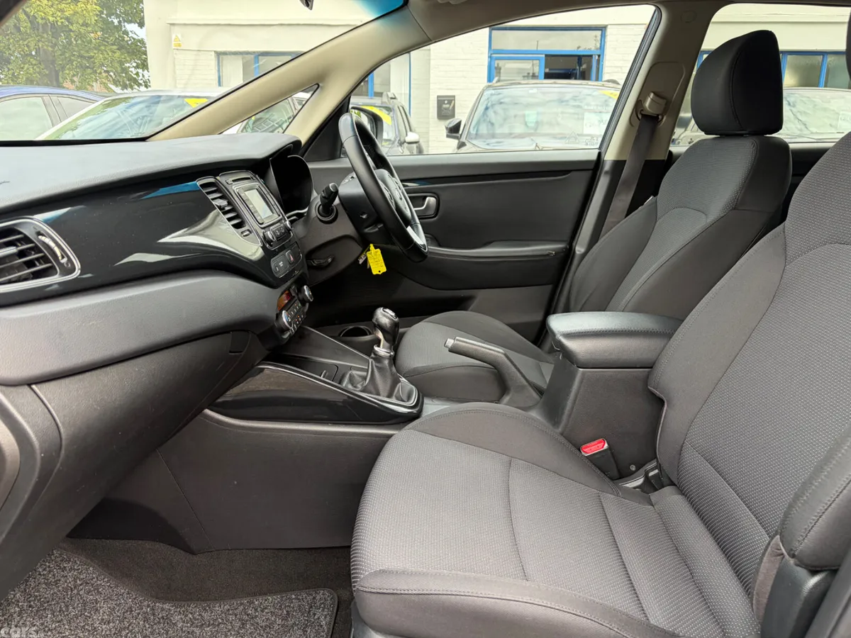 Kia Carens MPV, Diesel, 2016, Blue