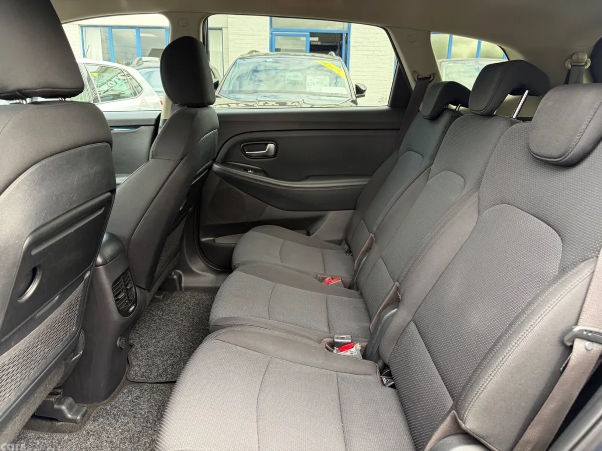 Kia Carens MPV, Diesel, 2016, Blue