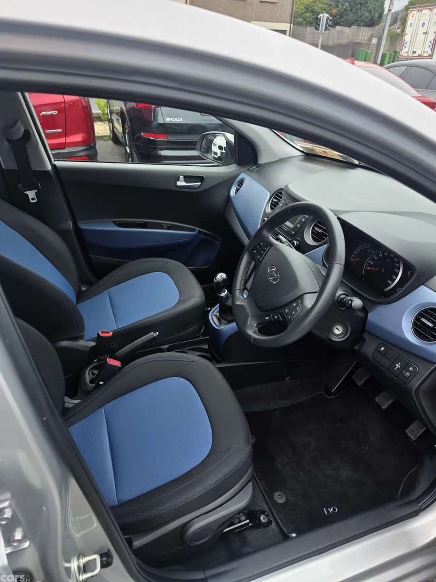 Hyundai i10 Hatchback, Petrol, 2019, Grey