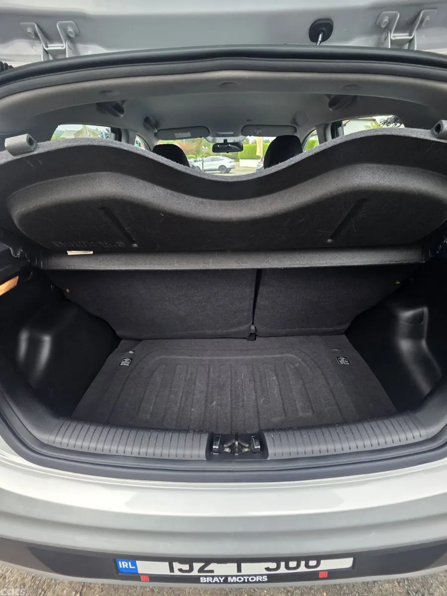 Hyundai i10 Hatchback, Petrol, 2019, Grey