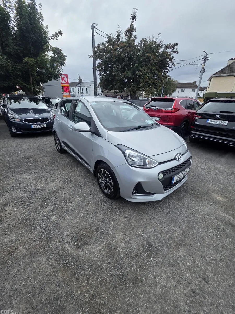 Hyundai i10 Hatchback, Petrol, 2019, Grey