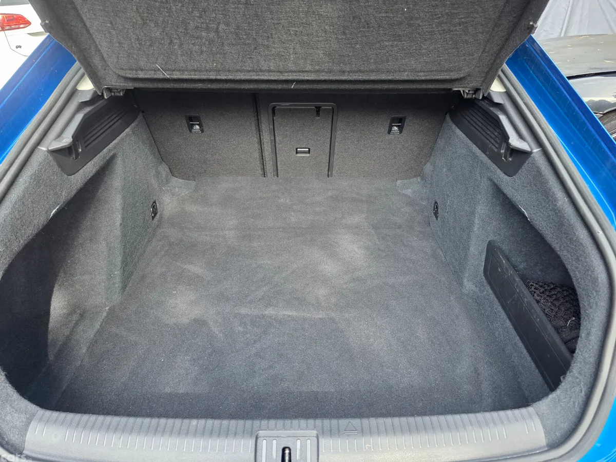 Volkswagen Arteon Hatchback, Diesel, 2023, Blue