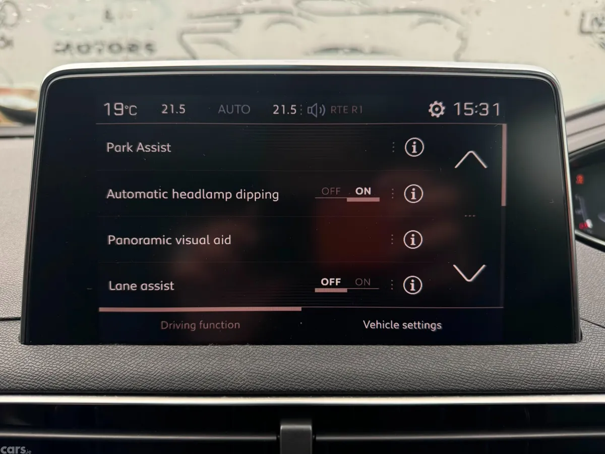 Peugeot 5008 MPV, Petrol, 2018, Green