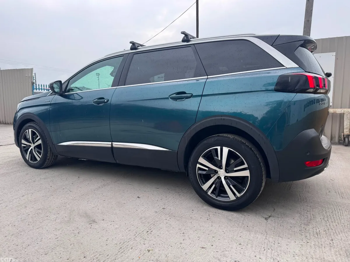 Peugeot 5008 MPV, Petrol, 2018, Green