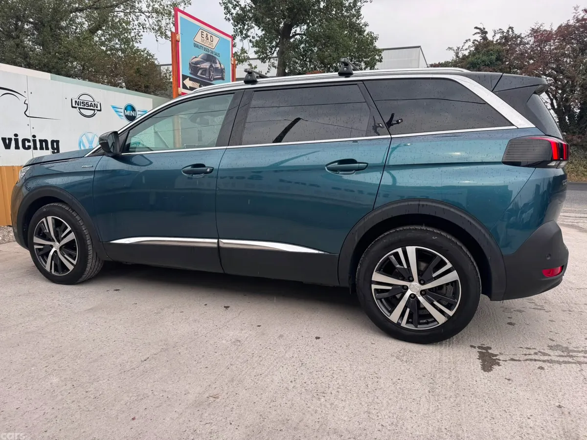 Peugeot 5008 MPV, Petrol, 2018, Green