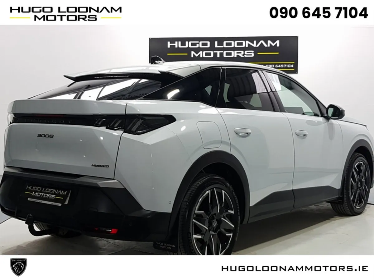Peugeot 3008 MPV, Petrol Hybrid, 2024, White