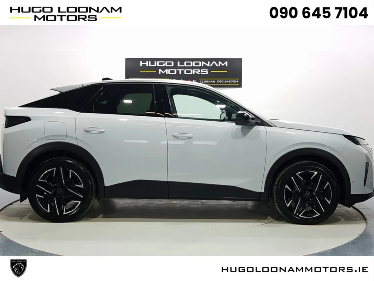 Peugeot 3008 MPV, Petrol Hybrid, 2024, White