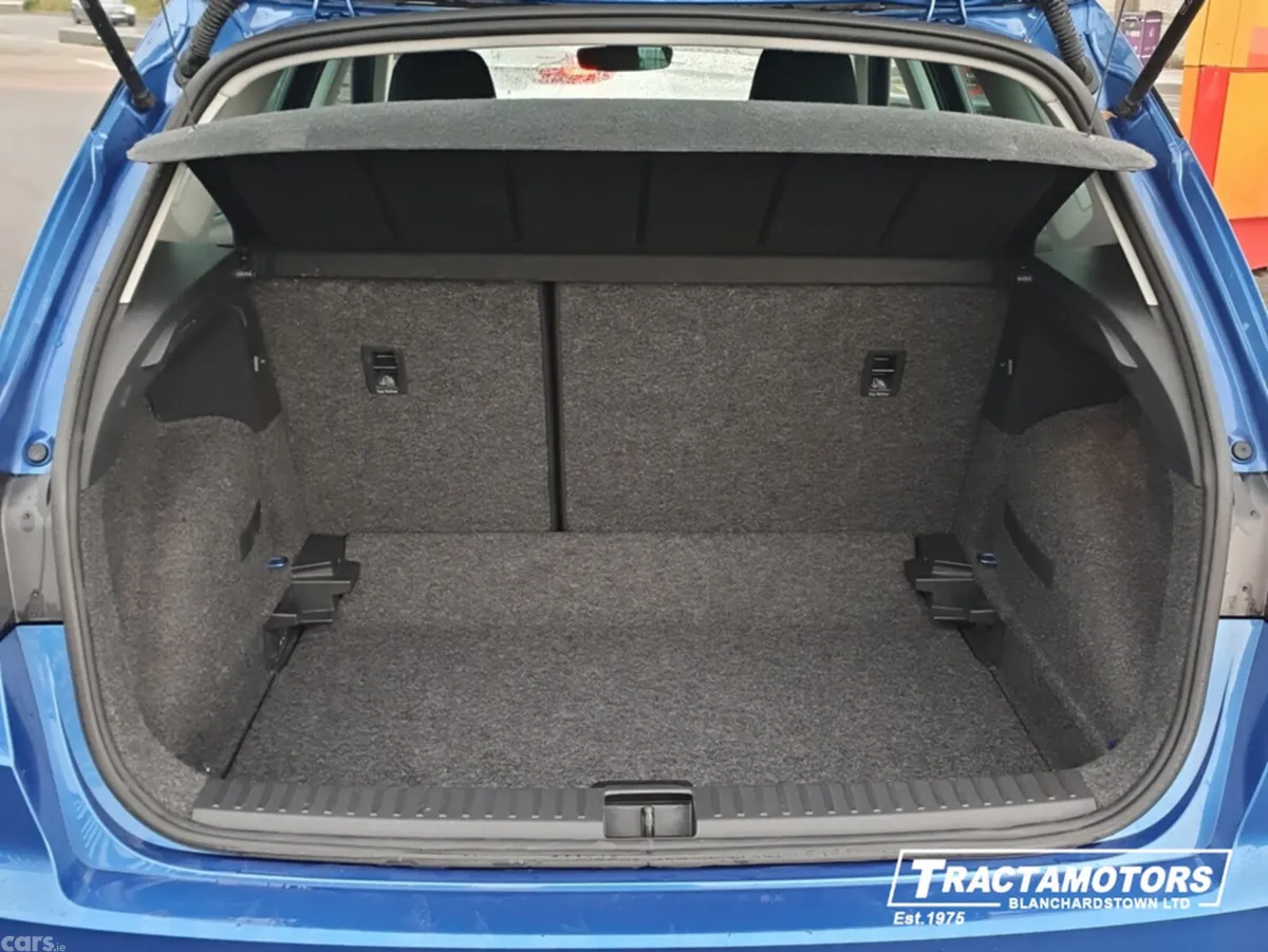 SEAT Arona Hatchback, Petrol, 2024, Blue