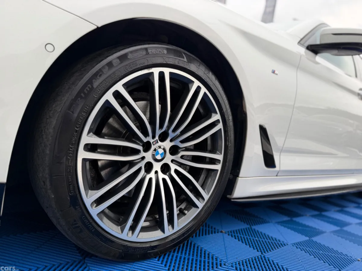 BMW 5-Series Saloon, Diesel, 2018, White