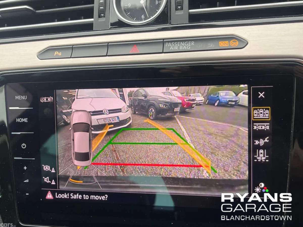 Volkswagen Passat Saloon, Petrol, 2018, Brown