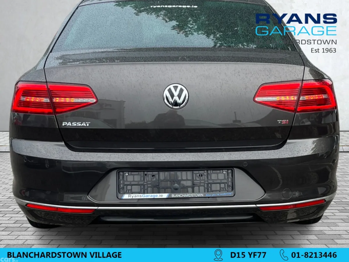 Volkswagen Passat Saloon, Petrol, 2018, Brown