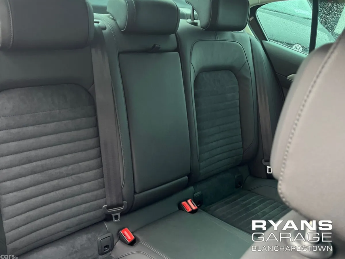 Volkswagen Passat Saloon, Petrol, 2018, Brown