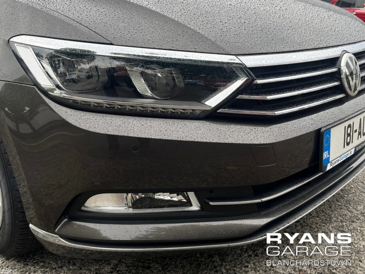 Volkswagen Passat Saloon, Petrol, 2018, Brown