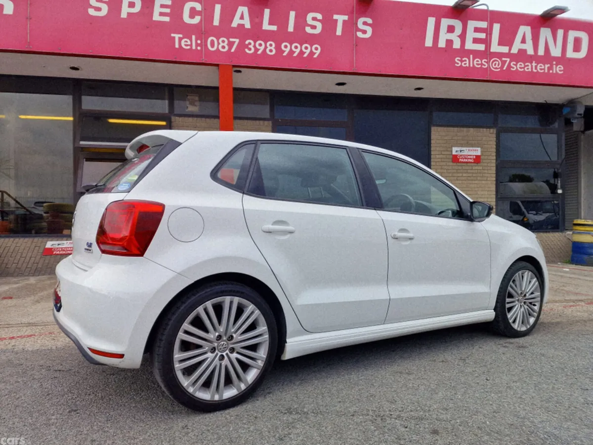 Volkswagen Polo Hatchback, Petrol, 2016, White
