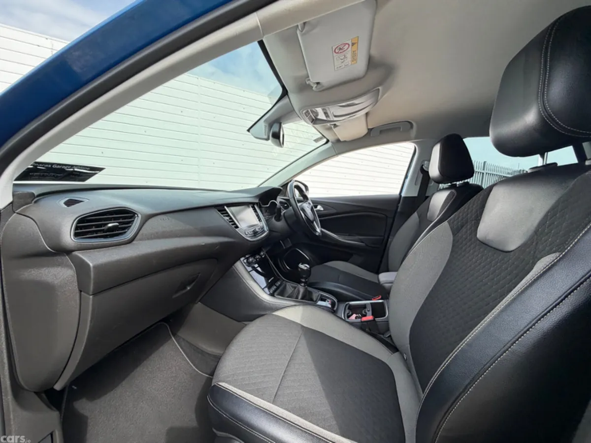 Opel Grandland X MPV, Diesel, 2018, Blue