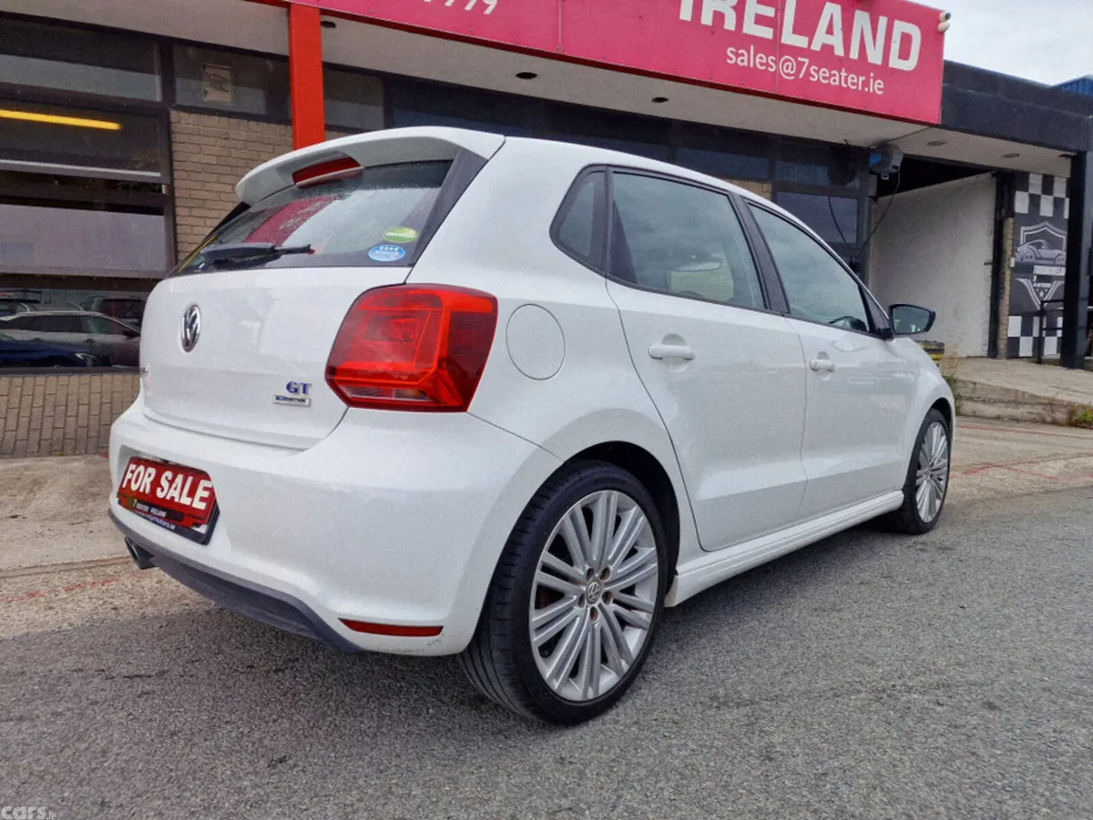 Volkswagen Polo Hatchback, Petrol, 2016, White