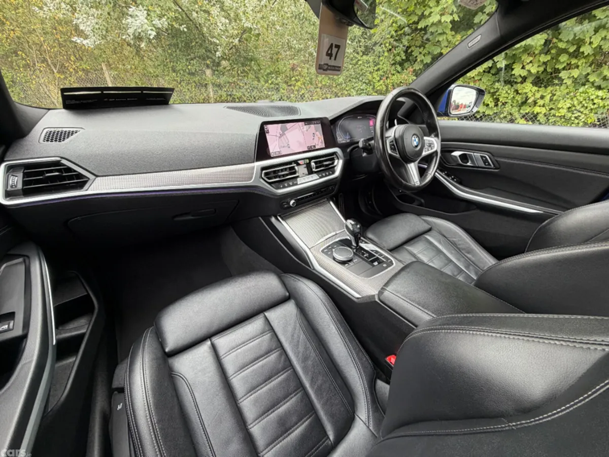 BMW 3-Series Saloon, Petrol Plug-in Hybrid, 2019, Blue