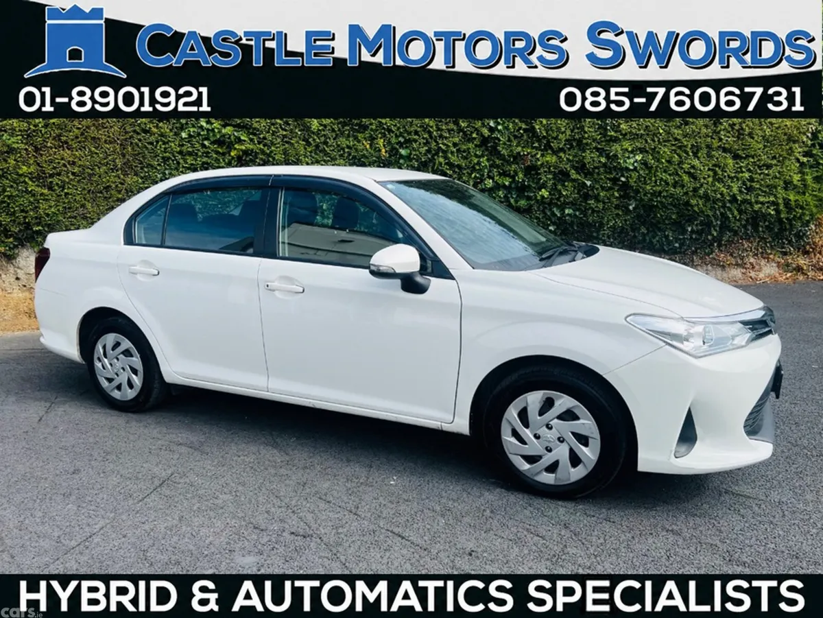 Toyota Corolla Saloon, Petrol Hybrid, 2020, White