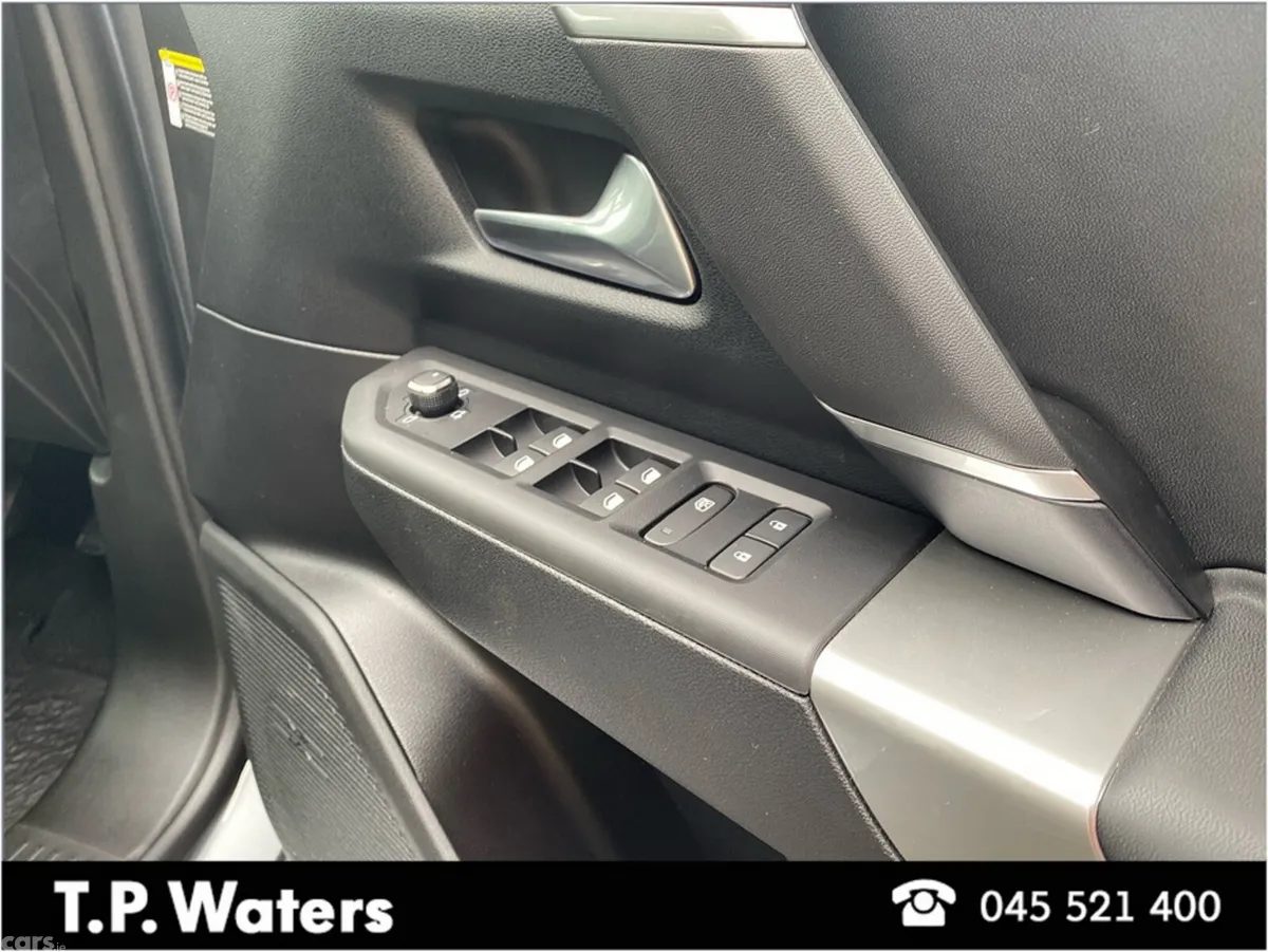 Jeep Compass SUV, Electric, 2026, Grey
