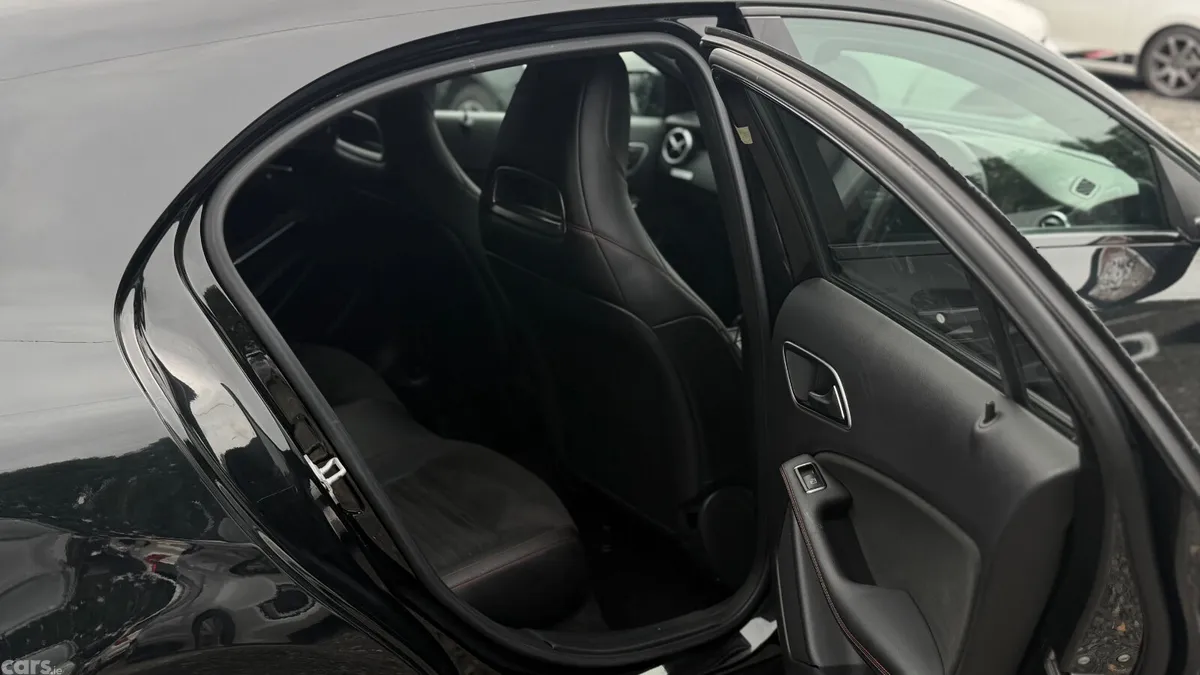 Mercedes-Benz A-Class Hatchback, Petrol, 2014, Black