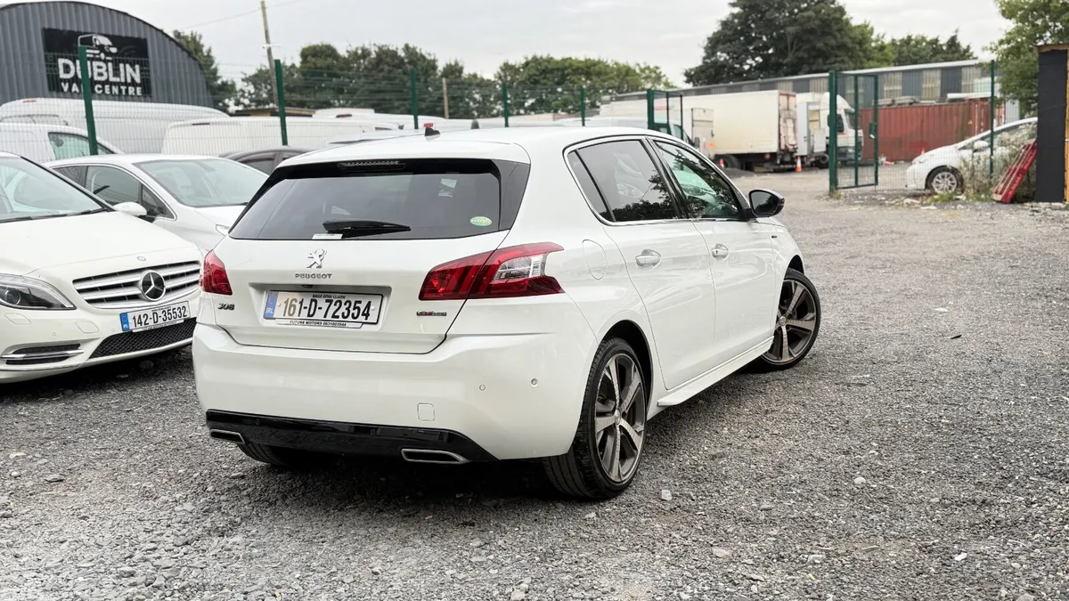 Peugeot 308 Hatchback, Petrol, 2016, White
