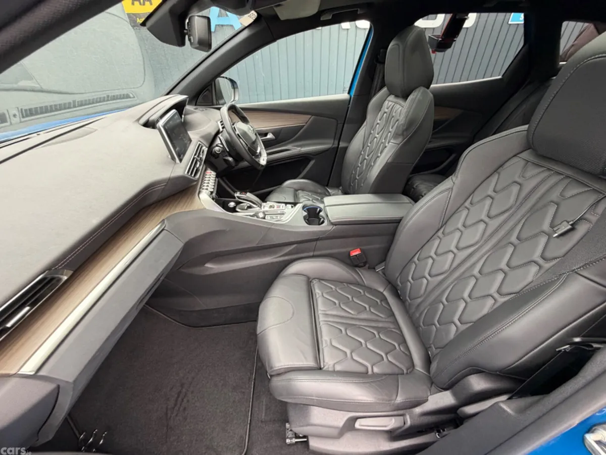 Peugeot 3008 SUV, Diesel, 2021, Blue