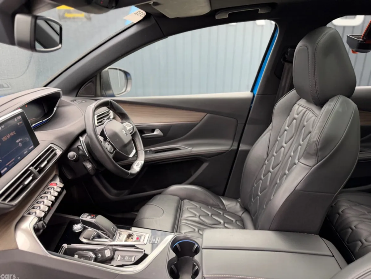 Peugeot 3008 SUV, Diesel, 2021, Blue