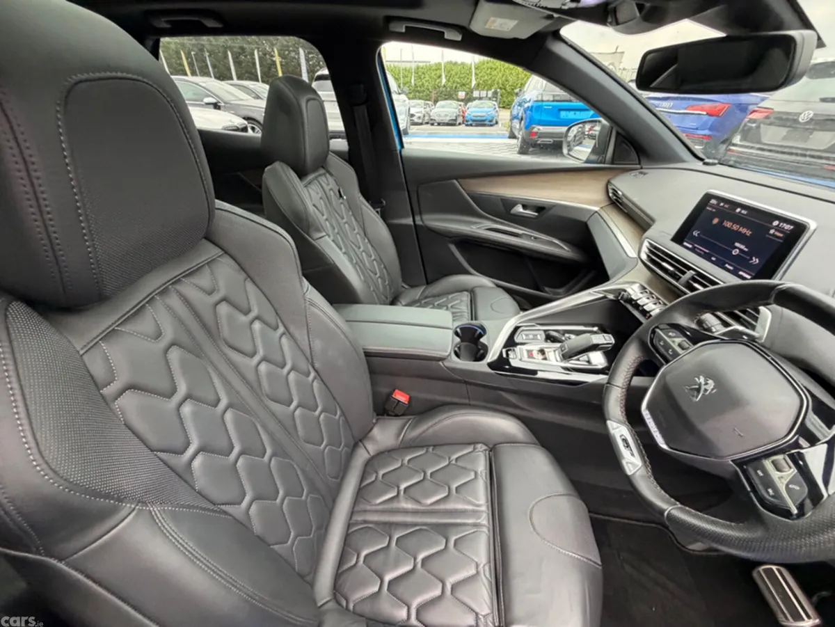 Peugeot 3008 SUV, Diesel, 2021, Blue