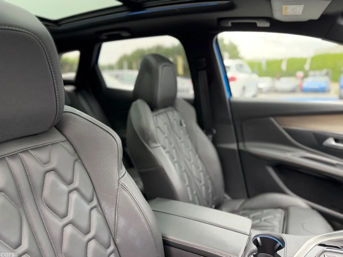Peugeot 3008 SUV, Diesel, 2021, Blue