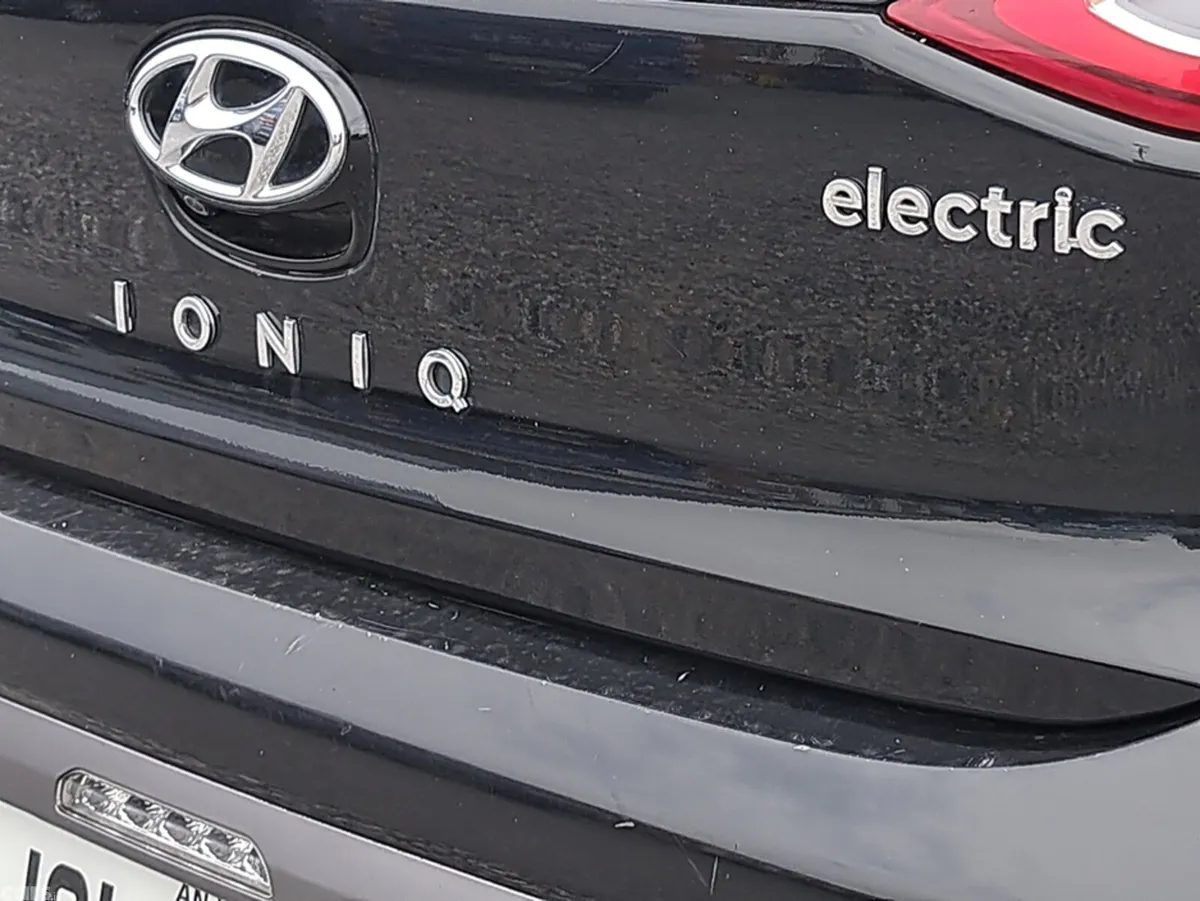 Hyundai IONIQ Hatchback, Electric, 2019, Black