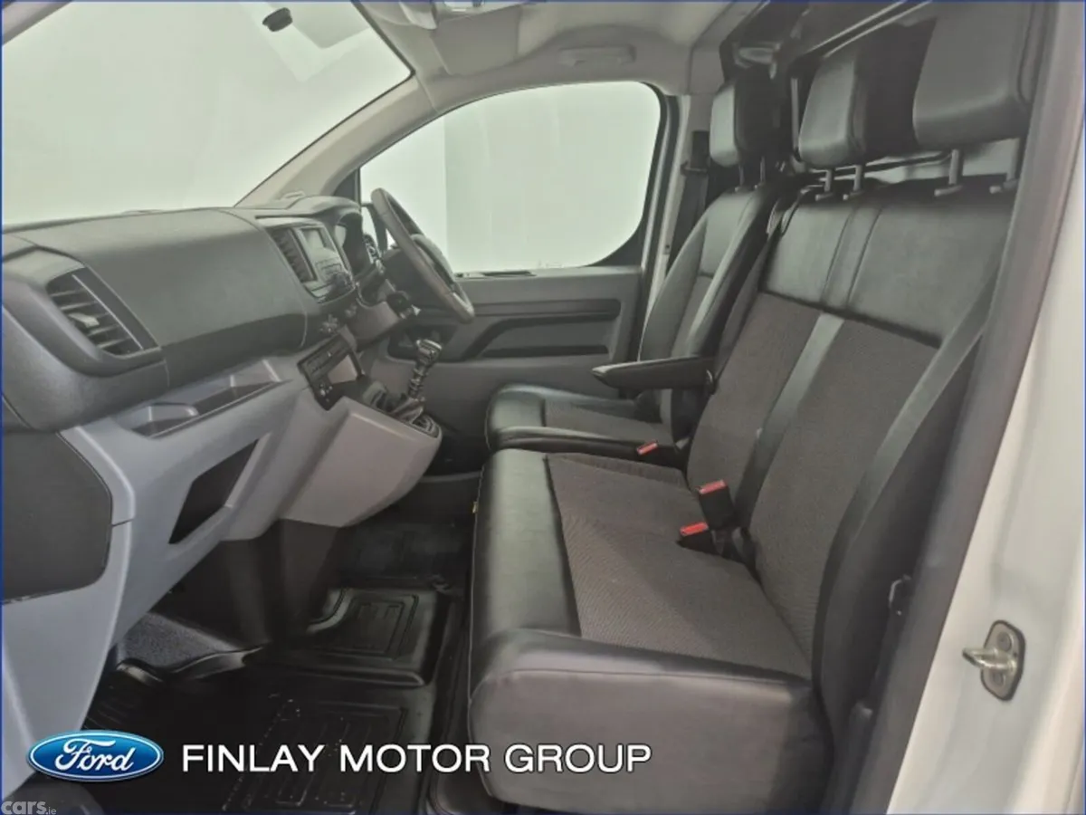Toyota Proace MPV, Diesel, 2022, White