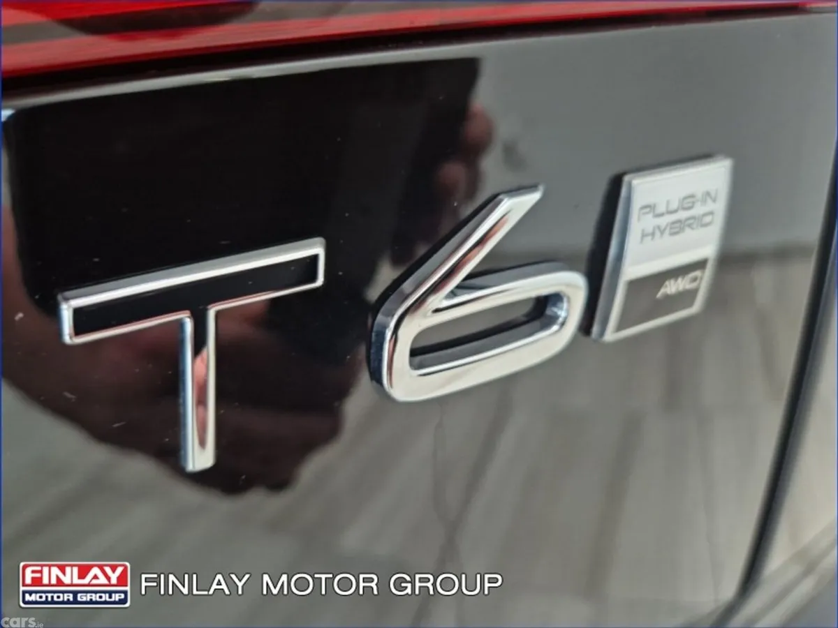 Volvo XC60 SUV, Petrol Plug-in Hybrid, 2026, Black