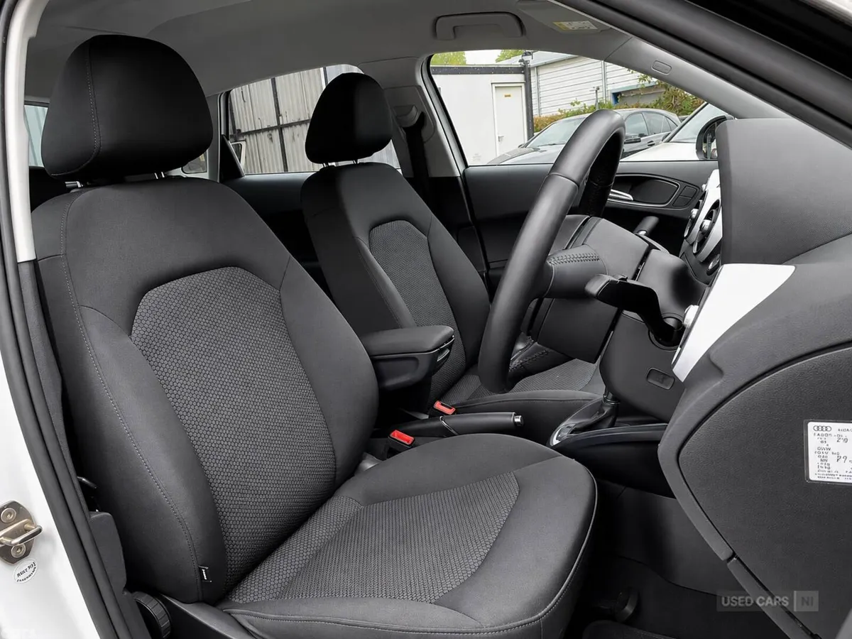 Audi A1 , Petrol, 2013, White