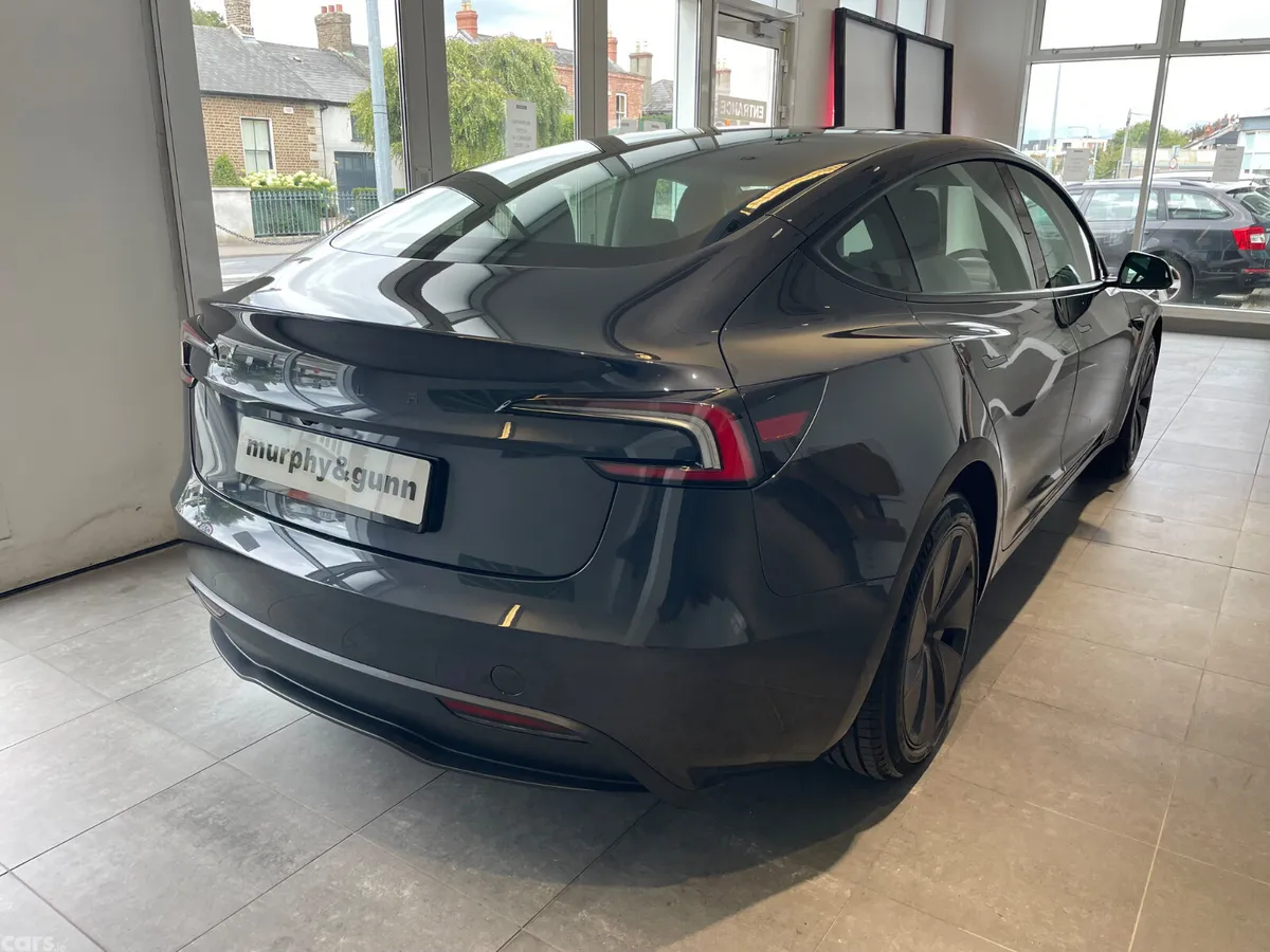Tesla Model 3 Saloon, Electric, 2026, Grey