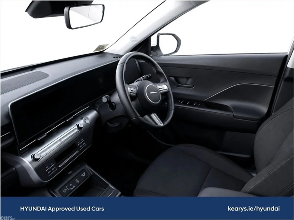 Hyundai KONA SUV, Petrol Hybrid, 2023, White