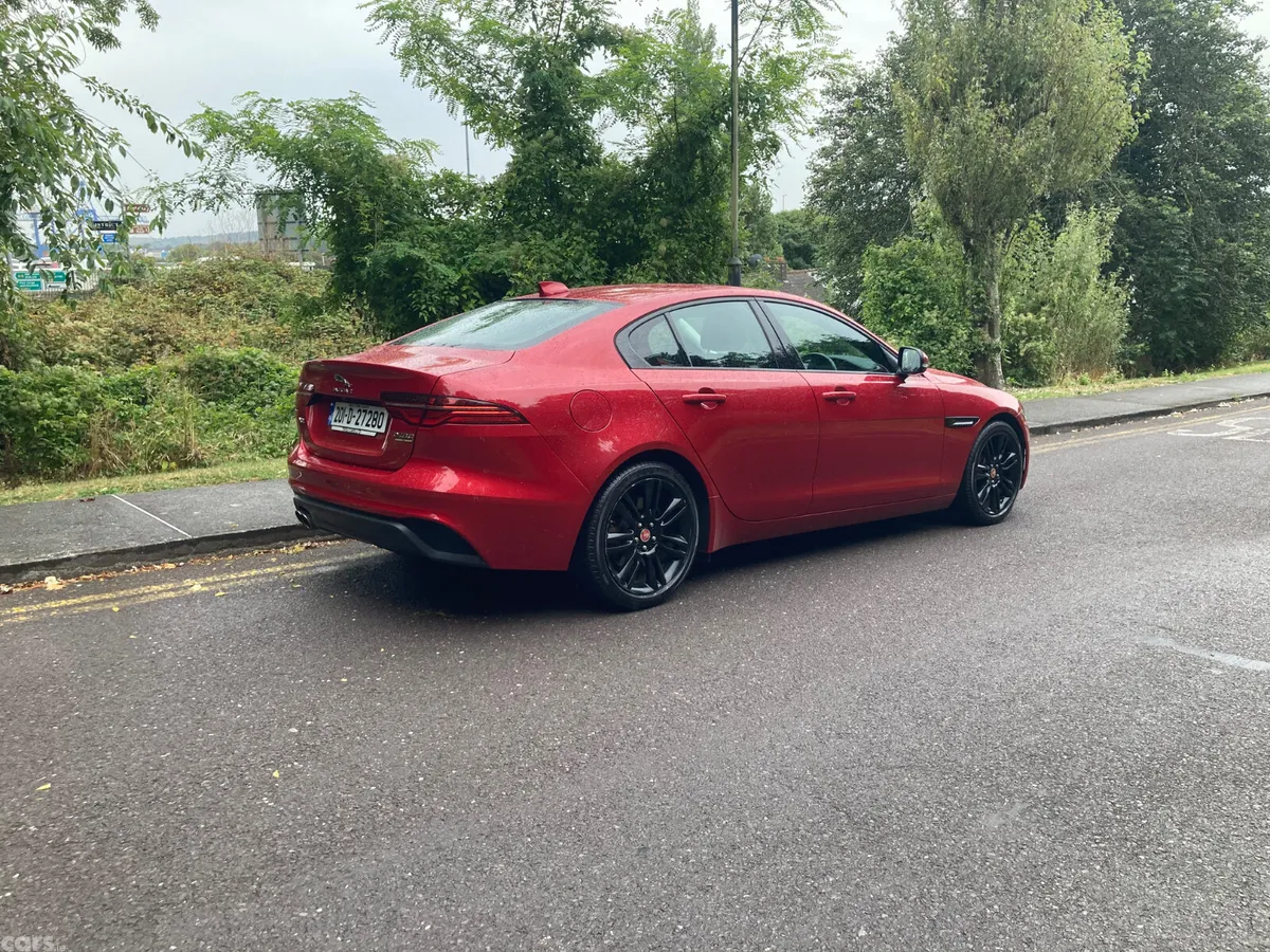 Jaguar XE Saloon, Diesel, 2020, Red