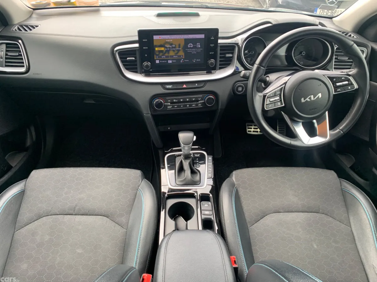 Kia XCeed Hatchback, Petrol Plug-in Hybrid, 2023, Grey