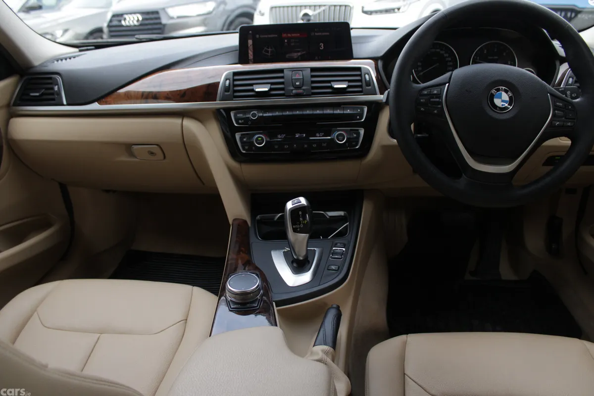 BMW 3-Series Estate, Diesel, 2018, Blue