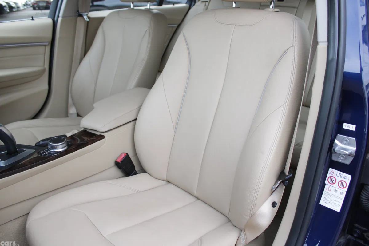 BMW 3-Series Estate, Diesel, 2018, Blue