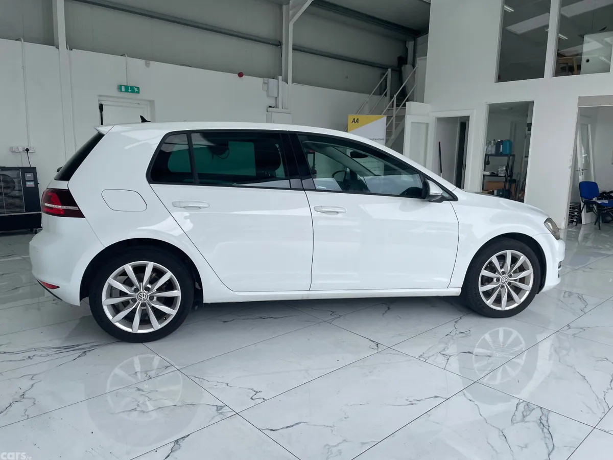 Volkswagen Golf Hatchback, Petrol, 2017, White