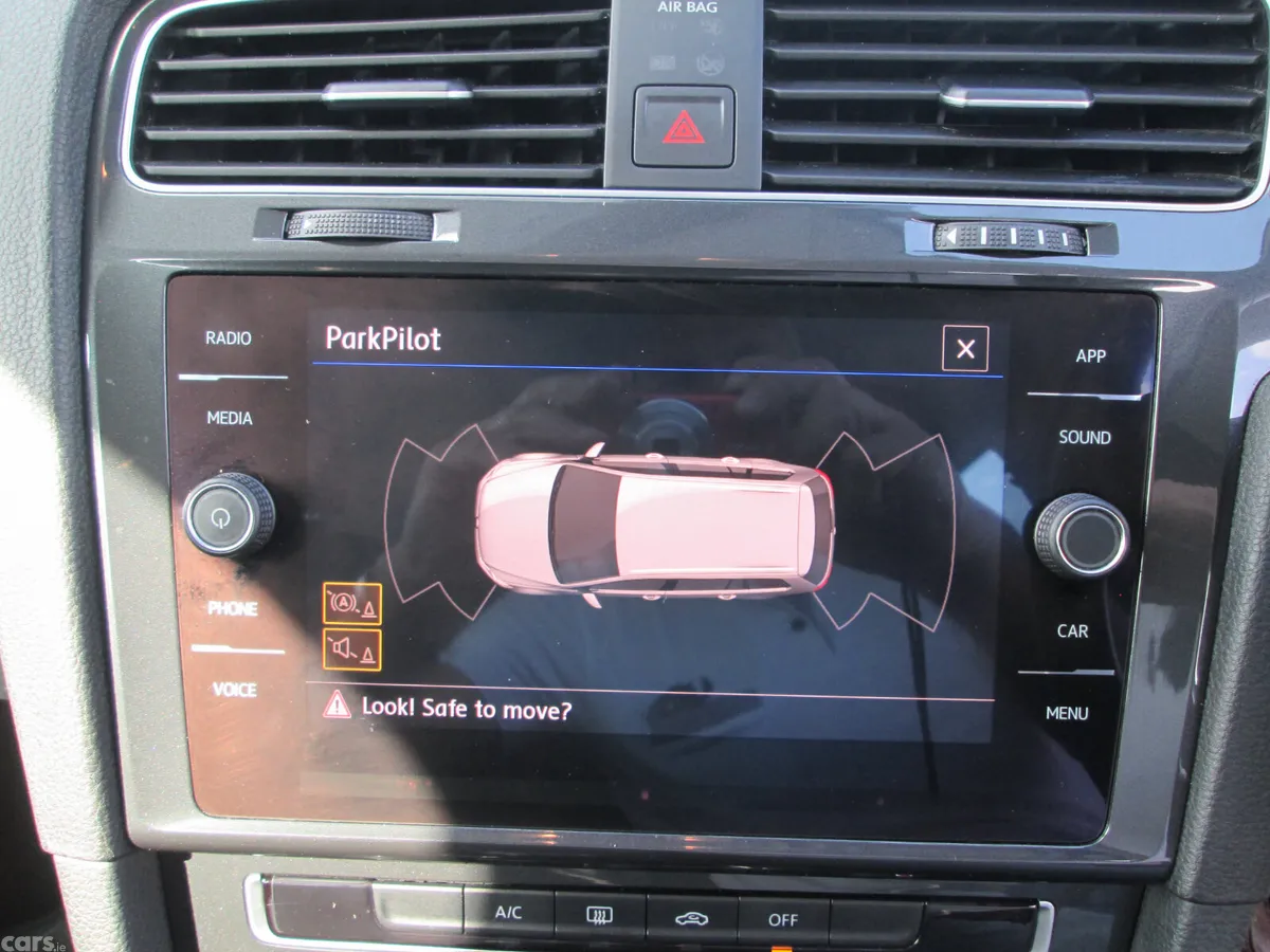 Volkswagen Golf Estate, Diesel, 2019, White