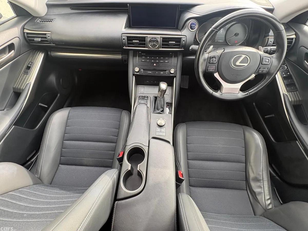 Lexus IS Saloon, Petrol Hybrid, 2017, Black