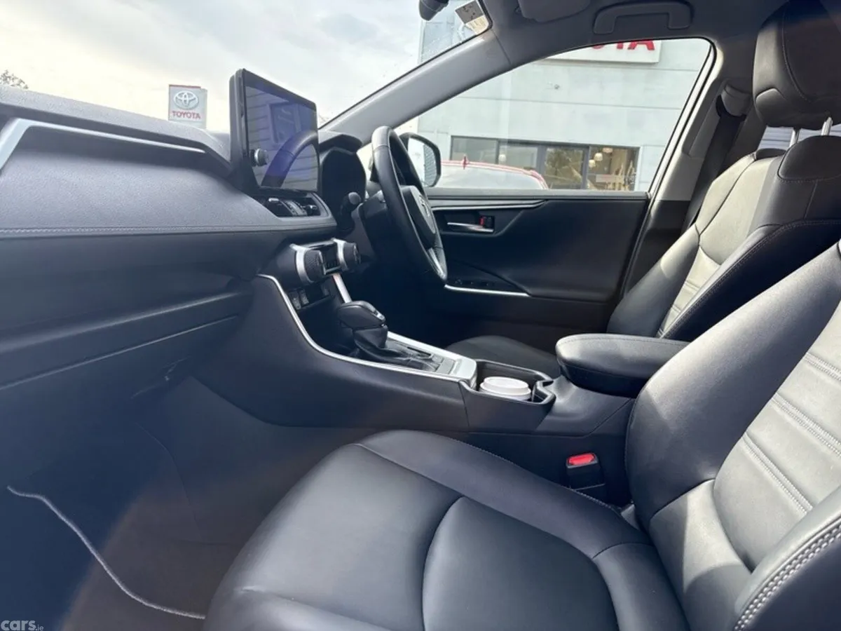 Toyota RAV4 SUV, Petrol Hybrid, 2025, Grey