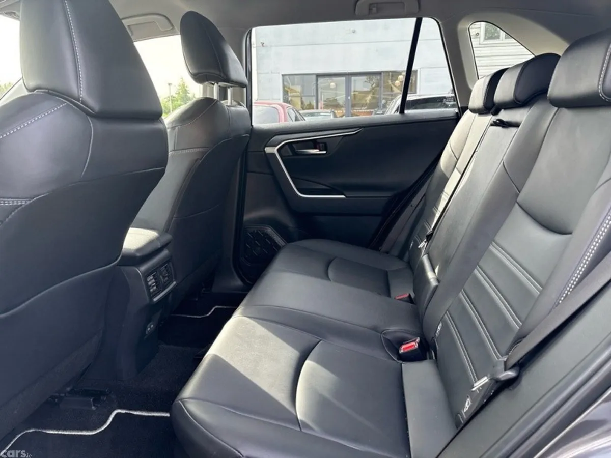 Toyota RAV4 SUV, Petrol Hybrid, 2025, Grey