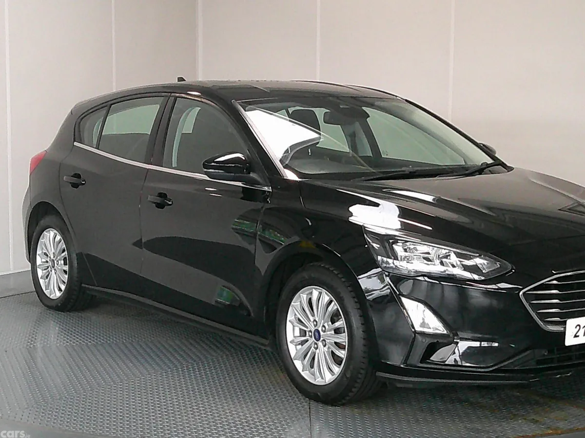 Ford Focus Hatchback, Diesel, 2021, Black