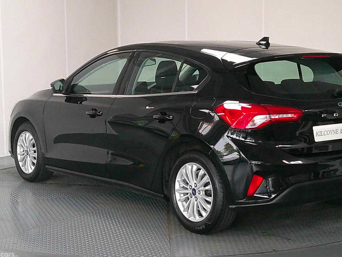 Ford Focus Hatchback, Diesel, 2021, Black