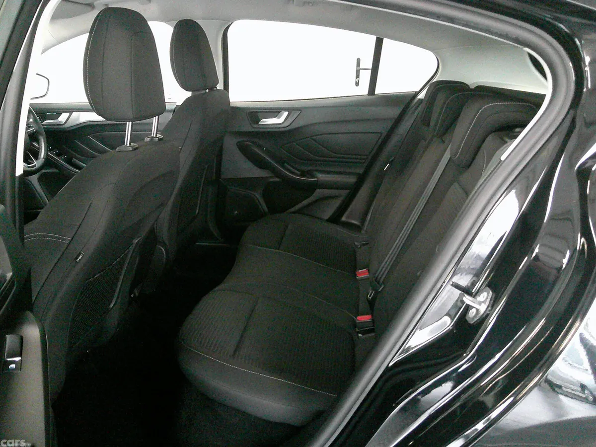 Ford Focus Hatchback, Diesel, 2021, Black